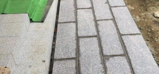 池田・六ノ井の石張り　床掘り