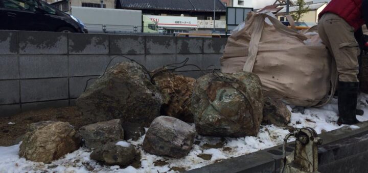 岐阜石景石と割栗石の配達