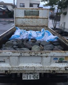 ごろた石のお買い上げ