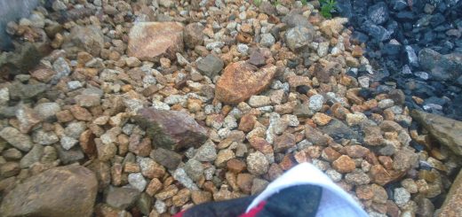 甲賀石・揖斐青黒割栗石のお買い上げ   ー揖斐川庭石センターblogー