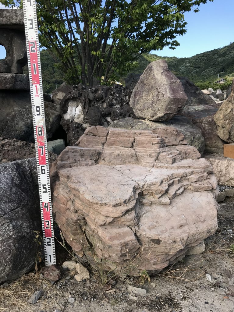 庭解体の見積もり・木曽石積み込み・庭石の写真 ー揖斐川庭石センターblogー 8 IMG 2145 e1497383279919
