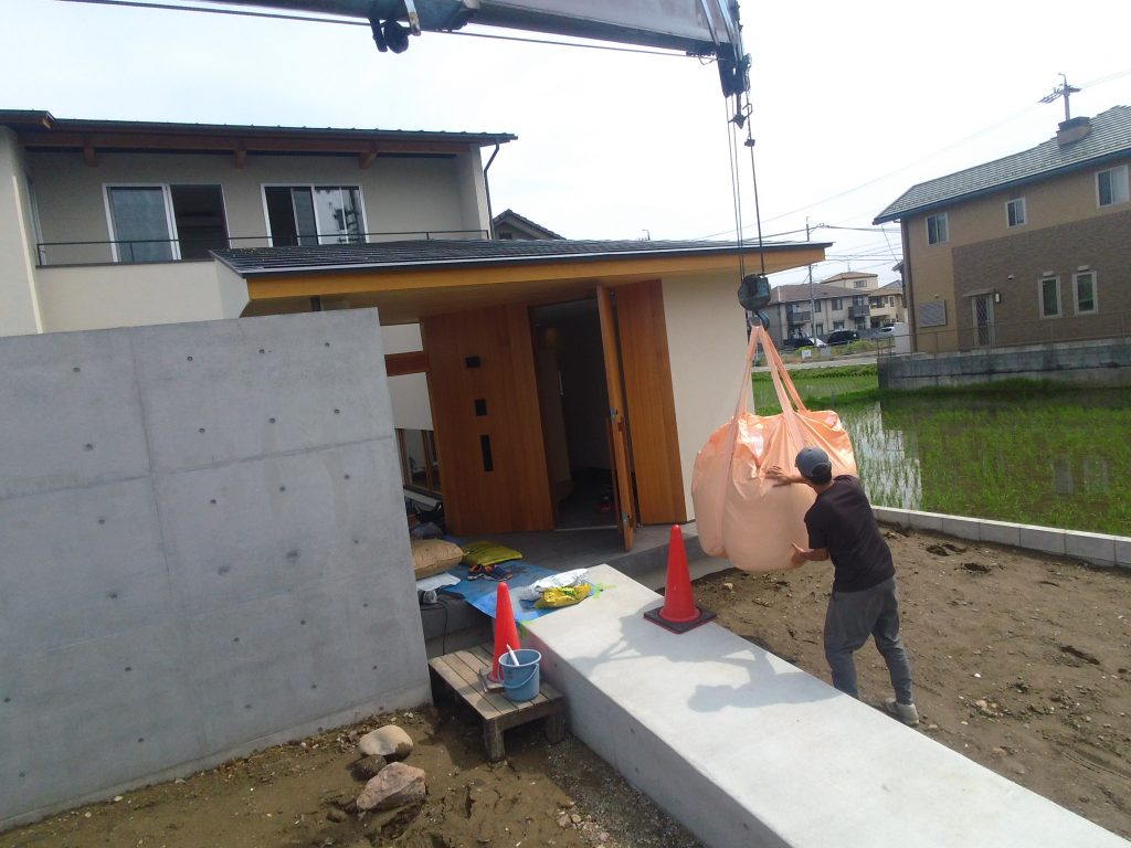 造園資材の配達と 庭石撤去(岐阜市) 4 IMG 2388