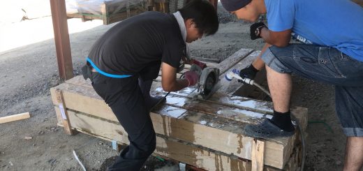 物置組み立てと 石を袋に詰込      ー揖斐川庭石センターblogー