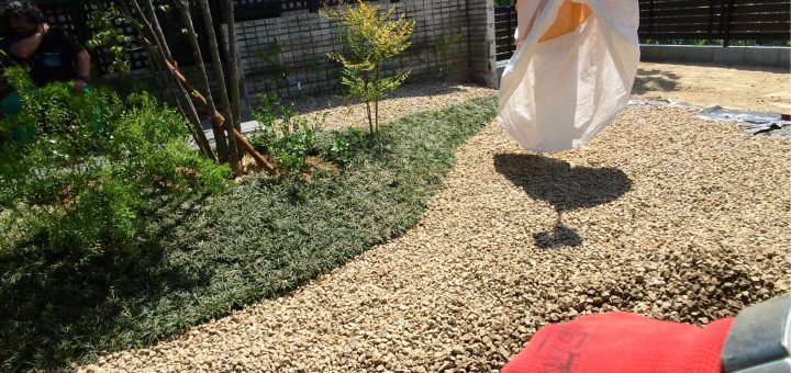 庭をDIYするとき、砂利を使いたい！どうしたらいいの？