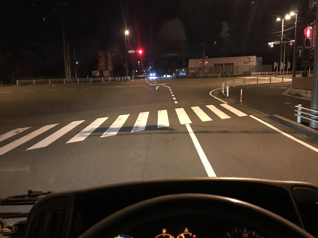 夜中2時に出発。この時間は、ちょっとしんどい。