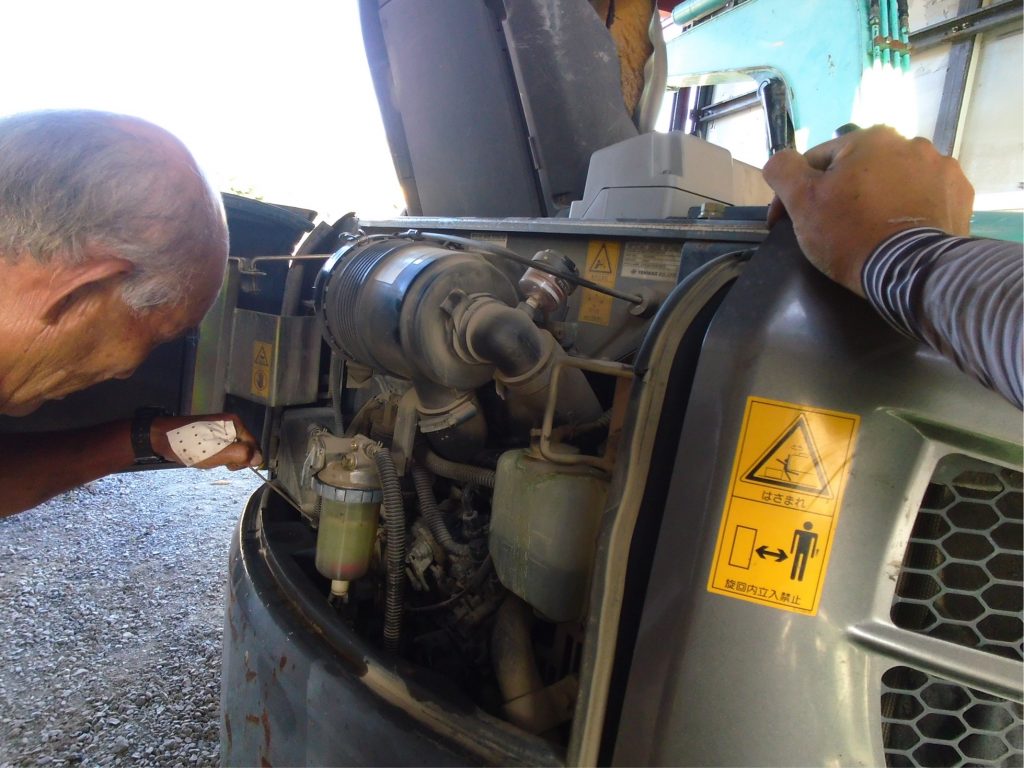 KOBELCOユンボのエンジンがかからない！