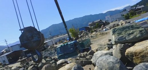 揖斐石の積み込み    ー揖斐川庭石センターblogー