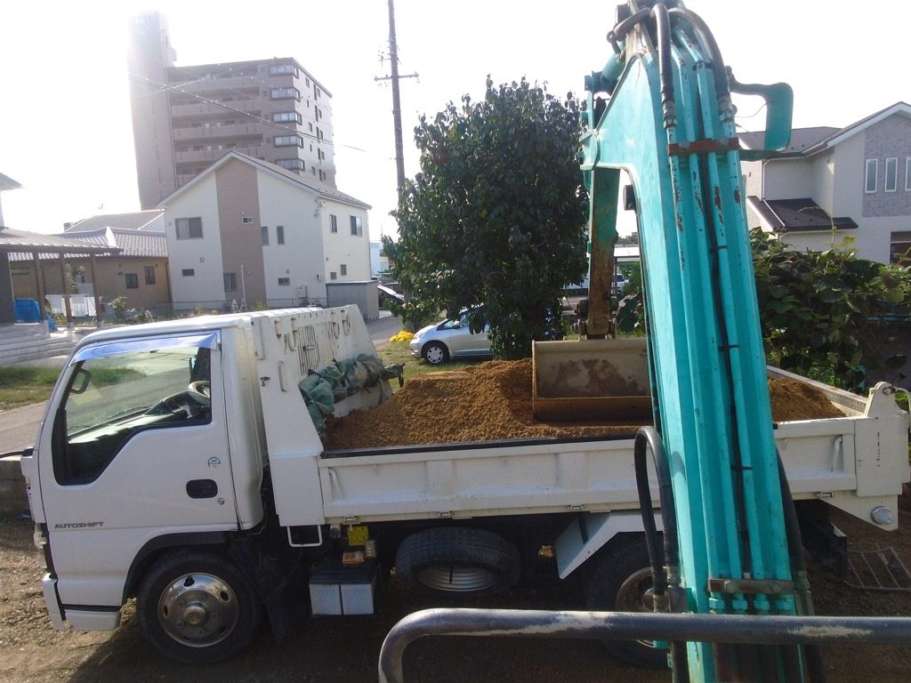 植栽によく使うサバ土です