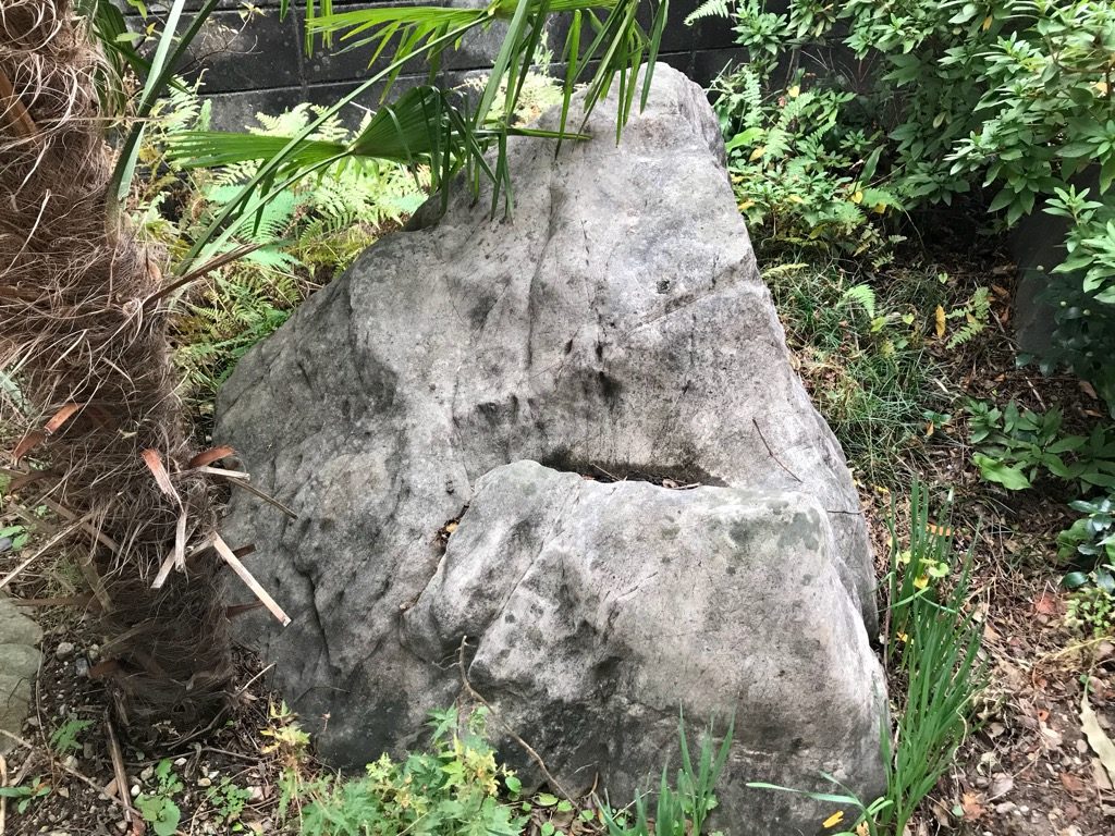 石灰岩の庭石