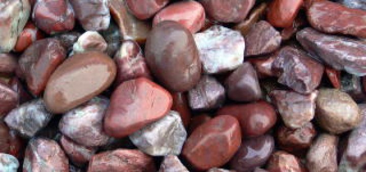 岐阜の庭石専門店が教える‼DIYで砂利を使って理想の庭を造ろう