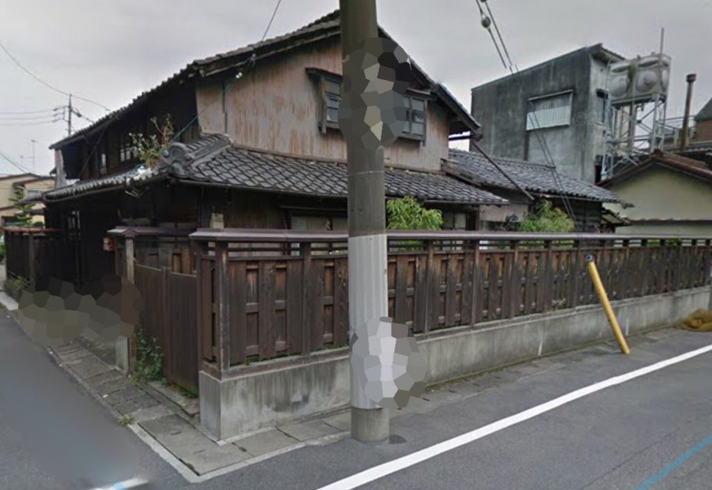 5年くらい前、空き家の庭の伐採をご依頼してくれたお客様から、今度は、家の解体の相談