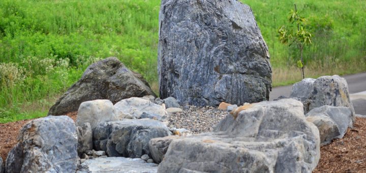 和風庭園は簡単に造れる！知って得する庭石の置き方のコツ5選