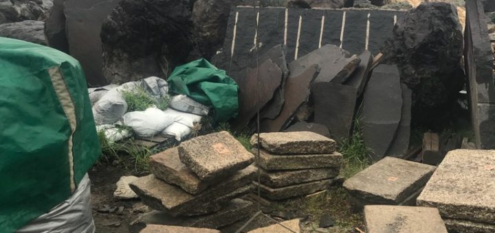 古材の板石の配達   ー揖斐川庭石センターblogー