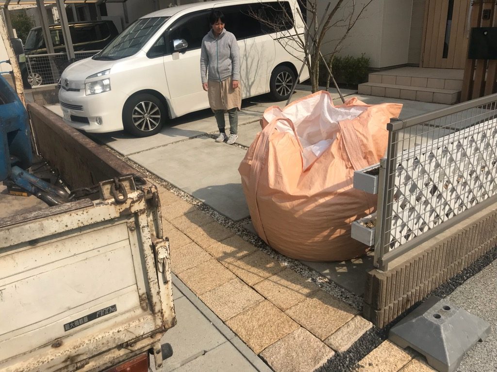 クリームクラッシュをフレコンで配達