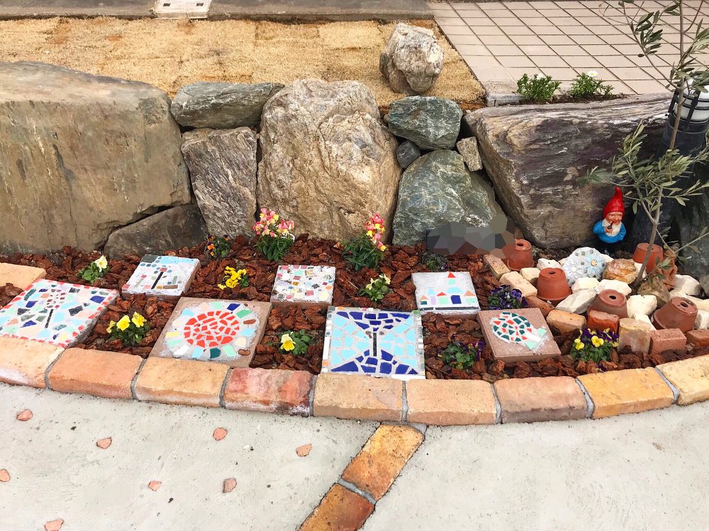 庭石の置き方でおしゃれなお庭造り 失敗しない簡単な方法をご紹介 揖斐川庭石センターblog