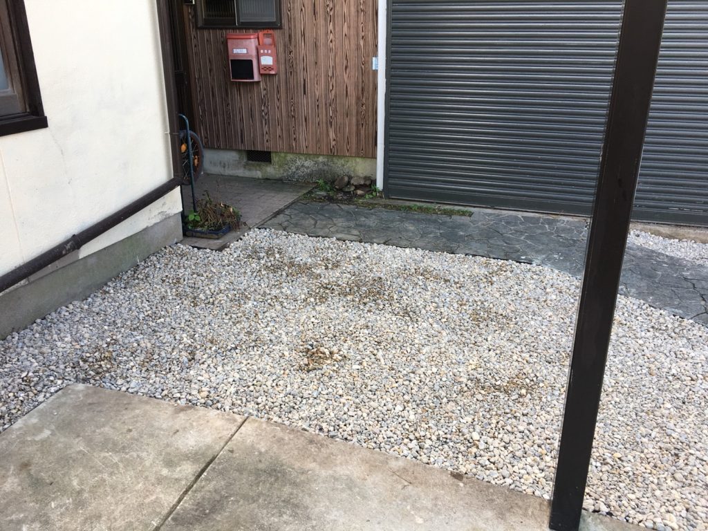 三河地方で庭木・庭石の撤去作業 20 8069B96F C175 4F4F A576 BE11C2028835