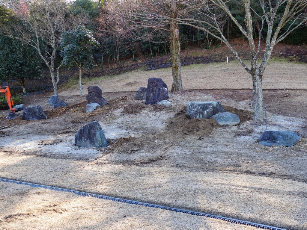 日本庭園を作りたい方必見 基本的な石組みの方法や注意点を解説 揖斐川庭石センターblog
