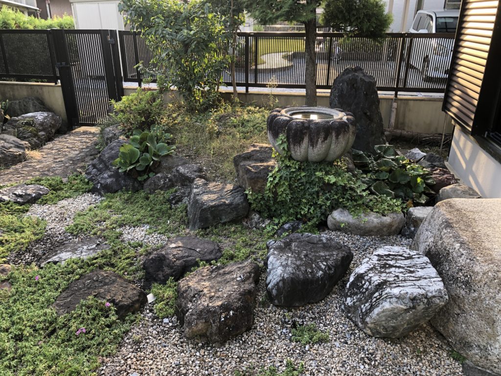 岐阜県の庭づくり業者が解説 庭石の配置について 揖斐川庭石センターblog
