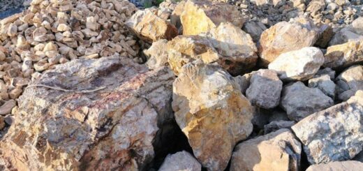 岐阜石700-1000mm 8t分入荷！ すぐ出荷しちゃう