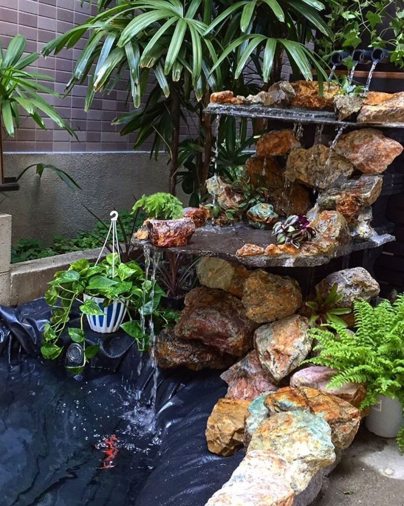 DIYで庭に小さな池を作る！水の音に癒される空間にしませんか？