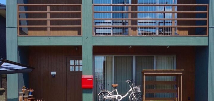 岐阜石割栗石のコンクリート基礎の粗隠しのための石積み