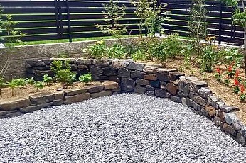 ボーダーストーン、気良石の小端積み