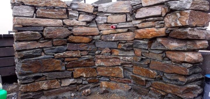 小端積み  壁泉