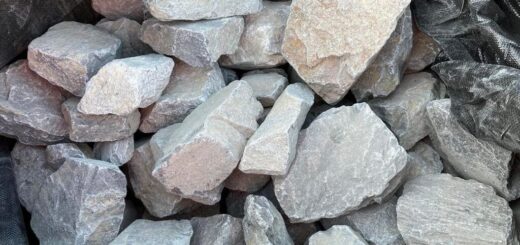 幡豆石小端　150ー250mm が入荷しました。