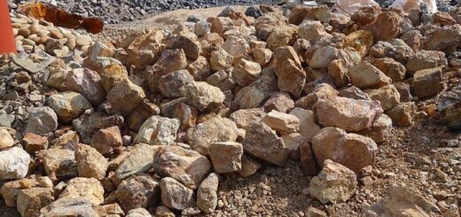 お問い合わせ&お買い上げNO.1 岐阜石・岐阜石割栗石 チャート石