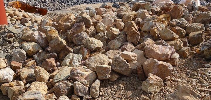 お問い合わせ&お買い上げNO.1 岐阜石・岐阜石割栗石 チャート石