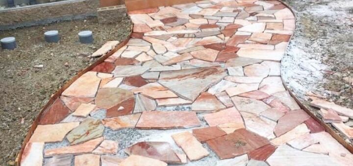 アプローチの石張り