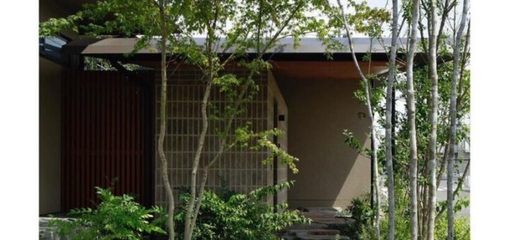 鉄平石大判のアプローチ