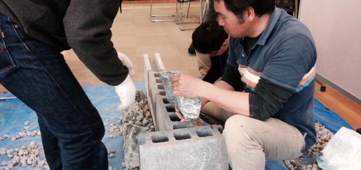 名古屋市の職業訓練関連のイベントで、かるーく石積み体験