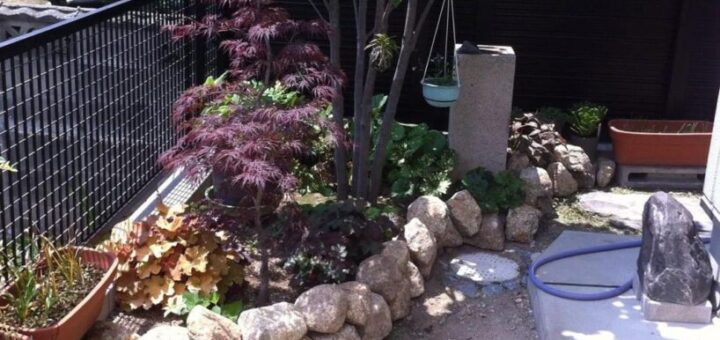 木曽石の花壇土留め石