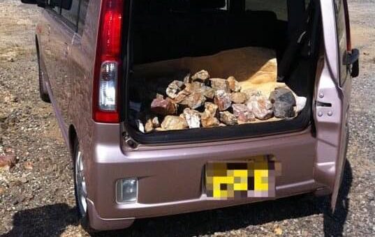 2011年の様子。可児市からご来店で石の購入