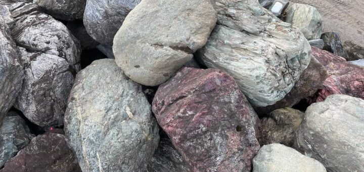 φ1mぐらいの揖斐石を30-40t使われる予定だそうです