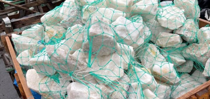 白系の石のお問い合わせ