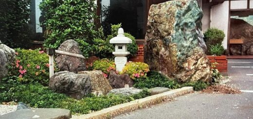 27年前と50年くらい前の揖斐川庭石センターの写真