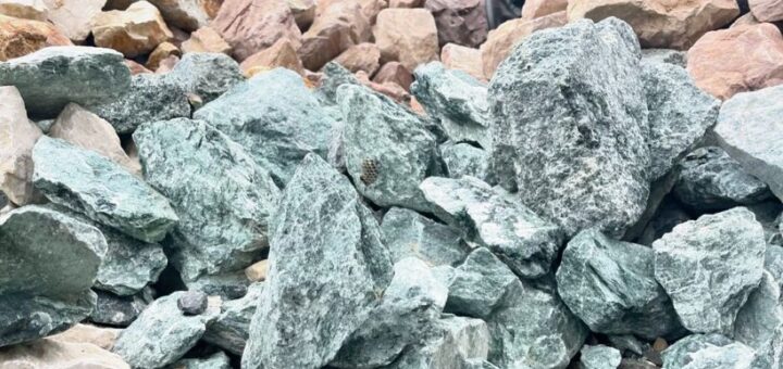 スカイグリーンロック